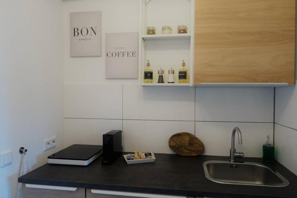Modernes Mit Traumhaftem Blick Ins Gruene Apartment