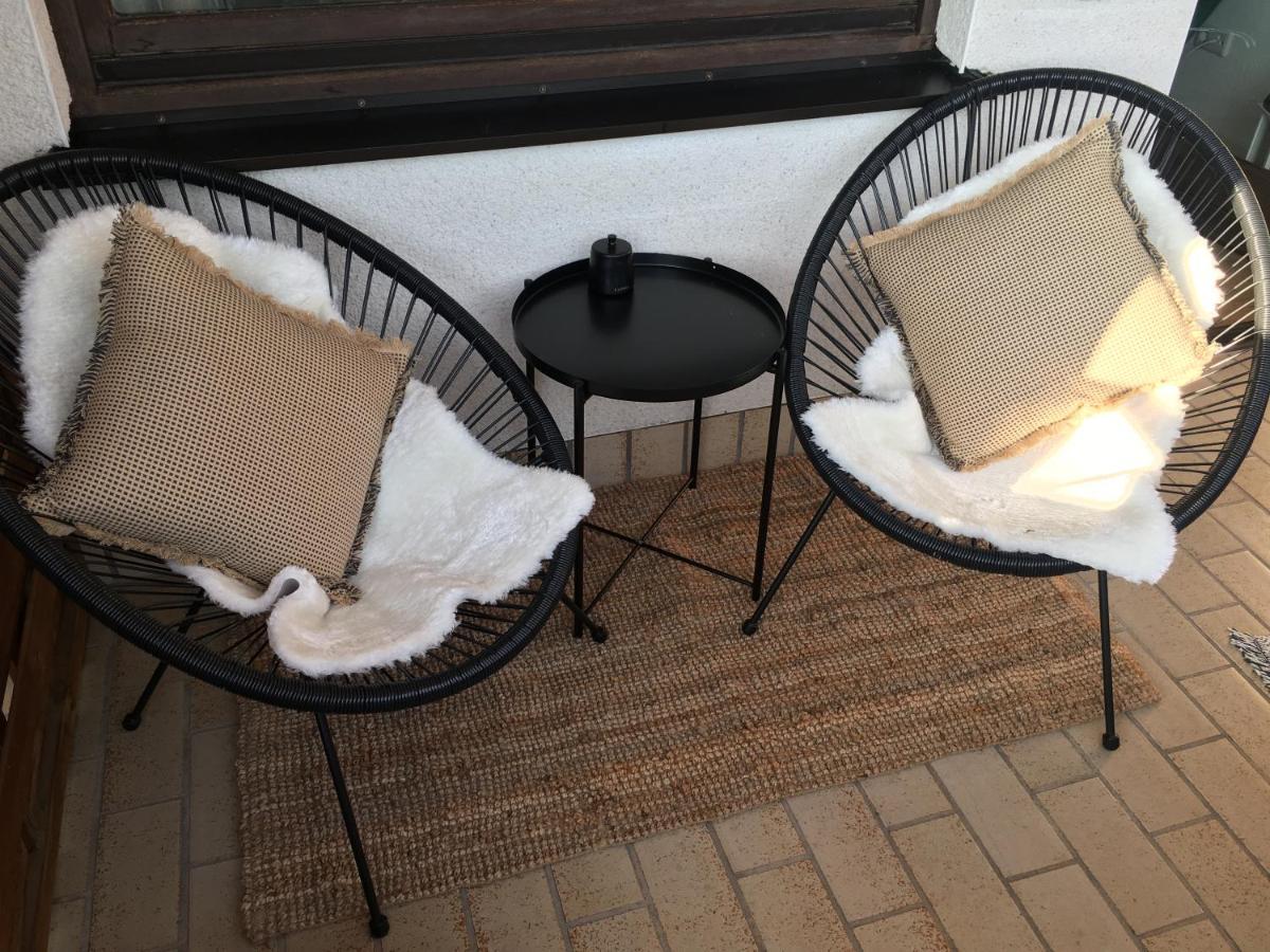 Modernes Mit Traumhaftem Blick Ins Gruene * Braunlingen